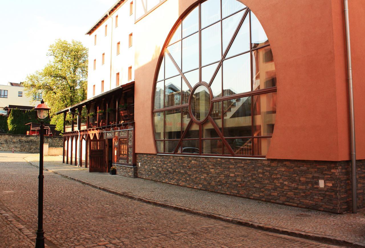 Hotel Zamkowy Mlyn Krapkowice Exterior photo